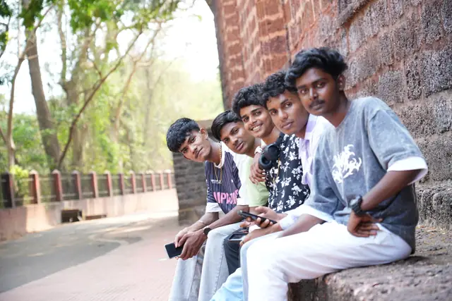 Friends on a heritage trip
